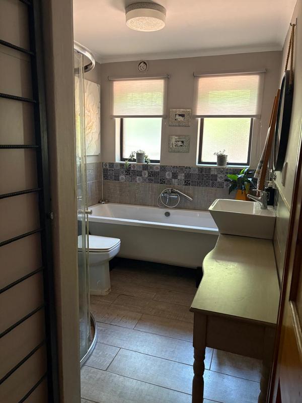 To Let 3 Bedroom Property for Rent in Victorskloof Western Cape